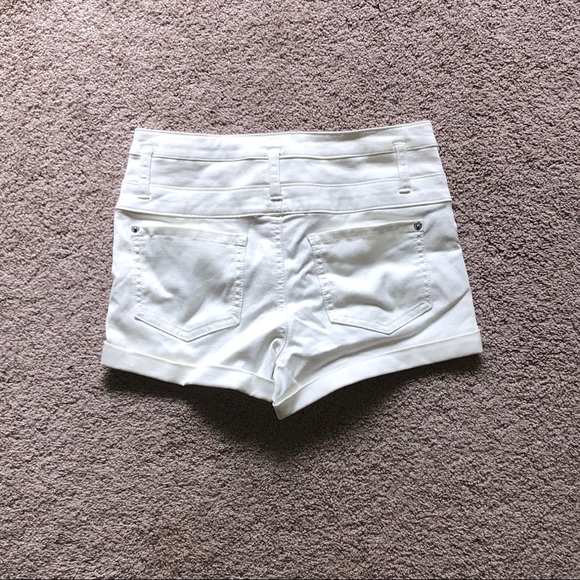 High waisted shorts - Picture 2 of 2